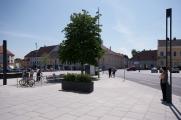 Rathausplatz Herzogenburg | NÖ | Grüninsel - Kommunikationsbereich